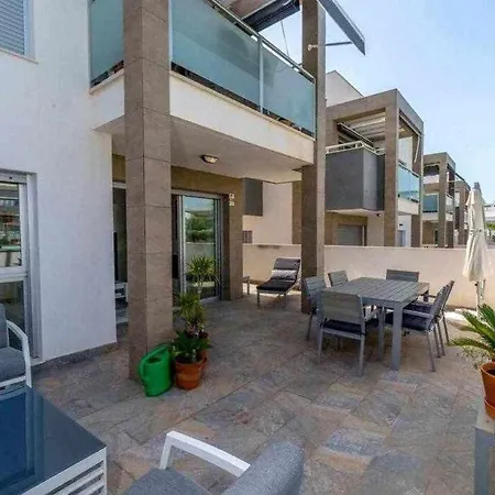 Espanhouse Caroline Apartment